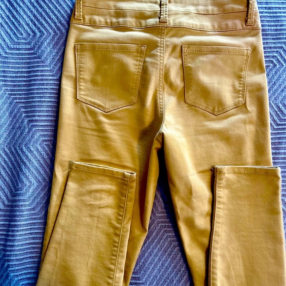 Soft & cozy gold stretch pants - Picture 3 of 3